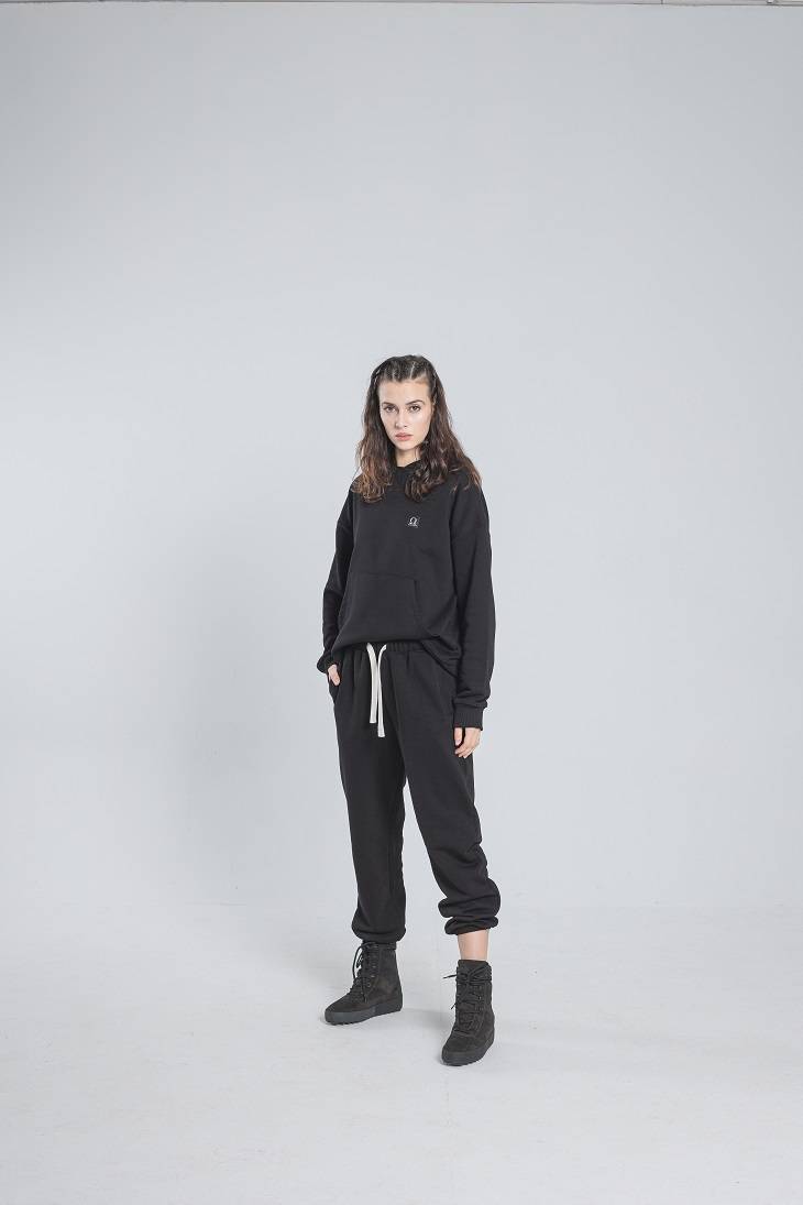 AESTHETIC LOGO SWET SET - Onyx Schwarz