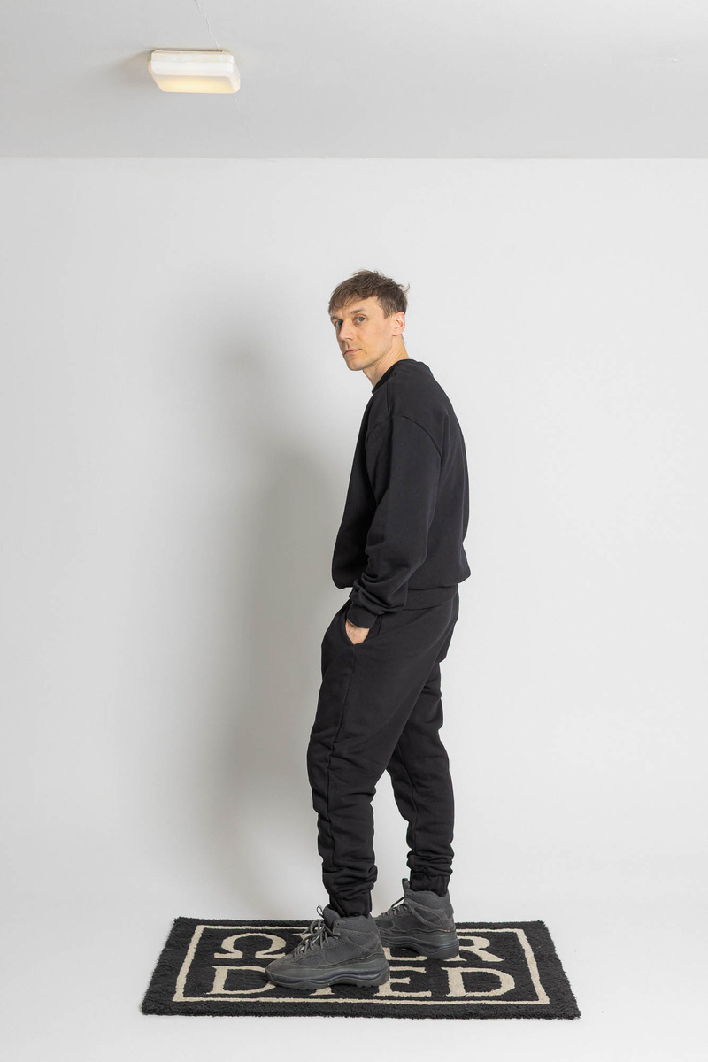AESTHETIC LOGO HOOD - Onyx Schwarz