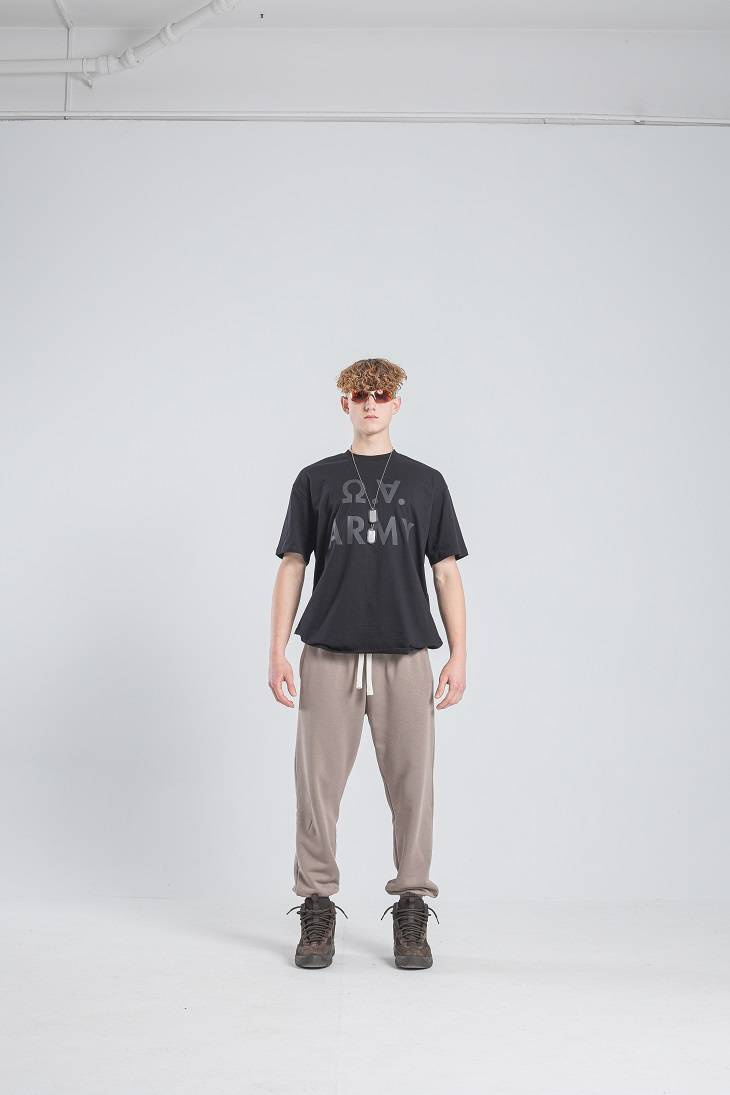 OVER ARMY Tee - Core Black