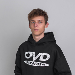 OVD Disc Logo Hoodie - Jet Black - Szeroka bluza z kapturem o minimalistycznym kroju oversize