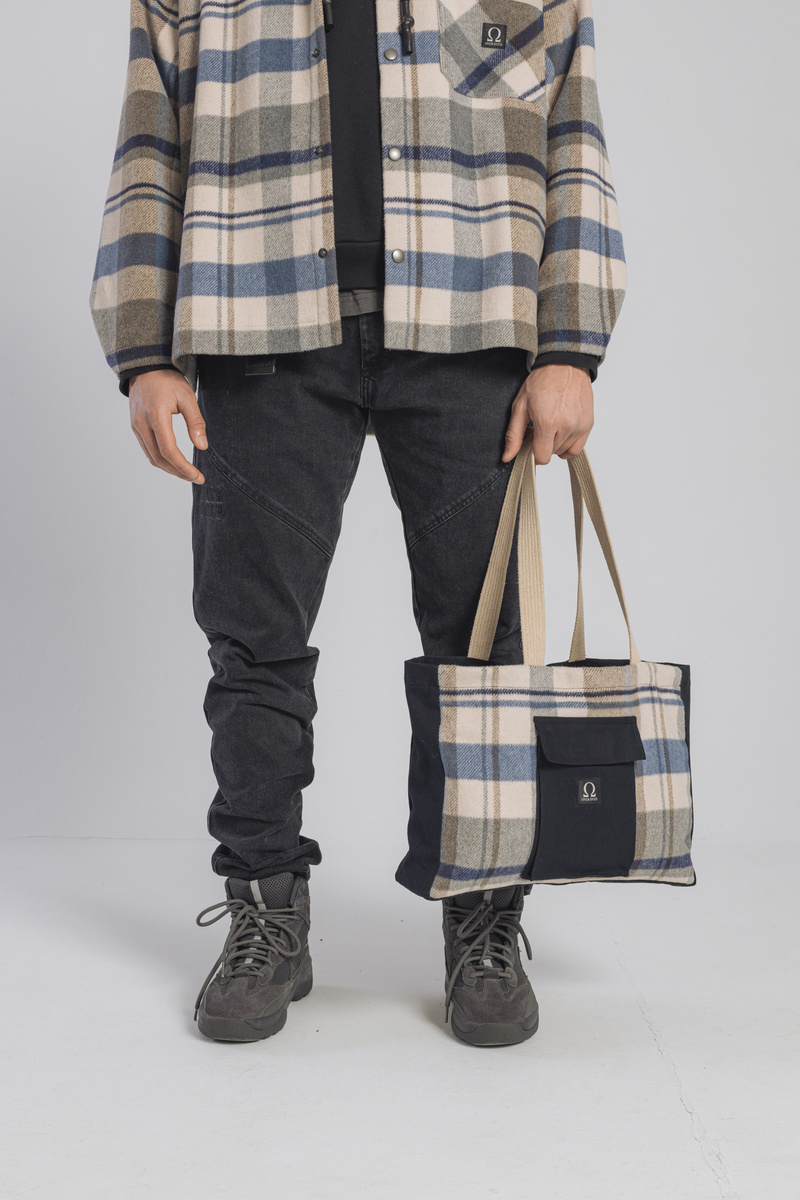 Checkerd Essential Bag