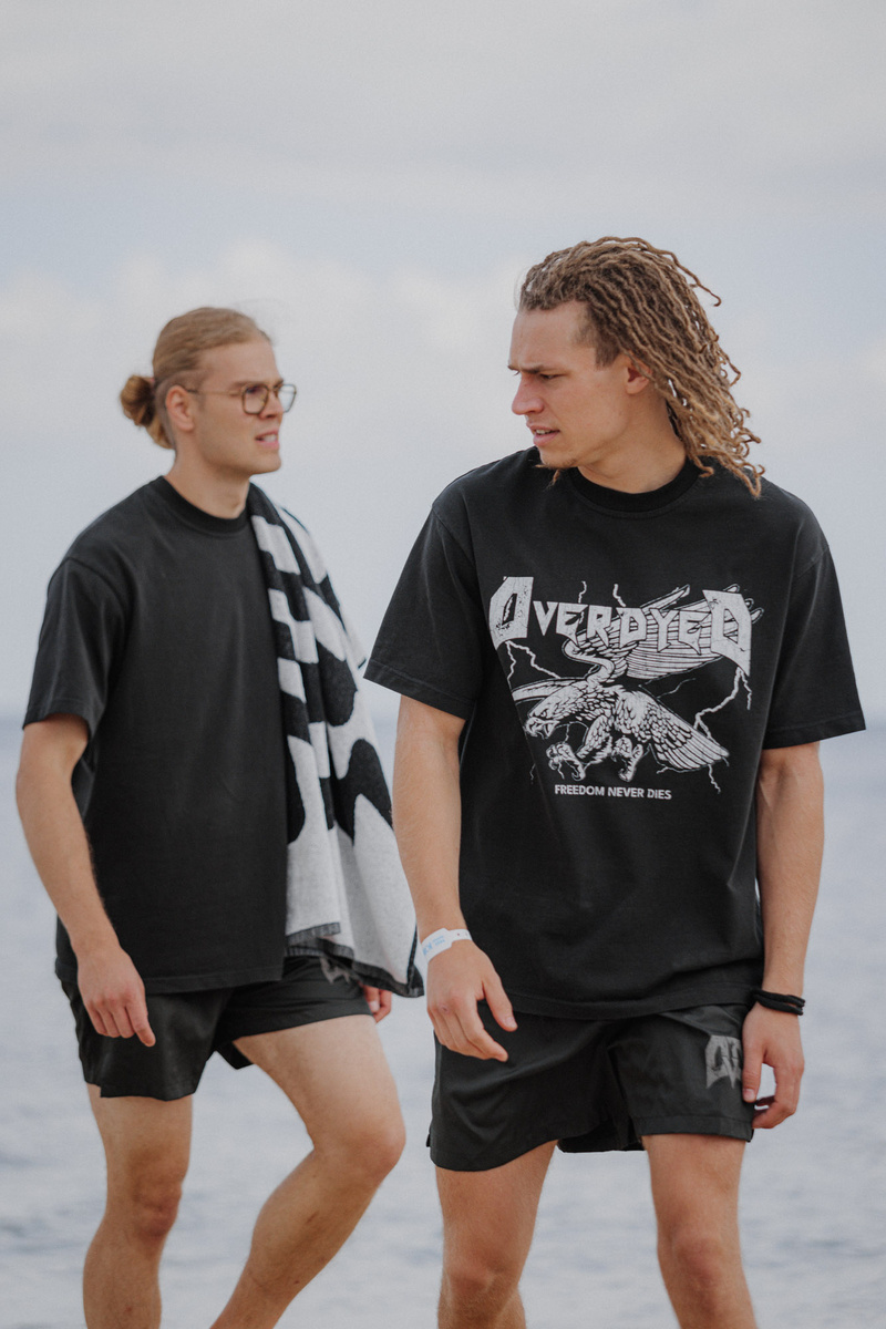 EAGLE TEE - Luźna koszulka z grubej bawełny, z efektem sprania, o lekko oversizowym korju relaxd