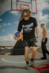 EAGLE TEE - Luźna koszulka z grubej bawełny, z efektem sprania, o lekko oversizowym korju relaxd