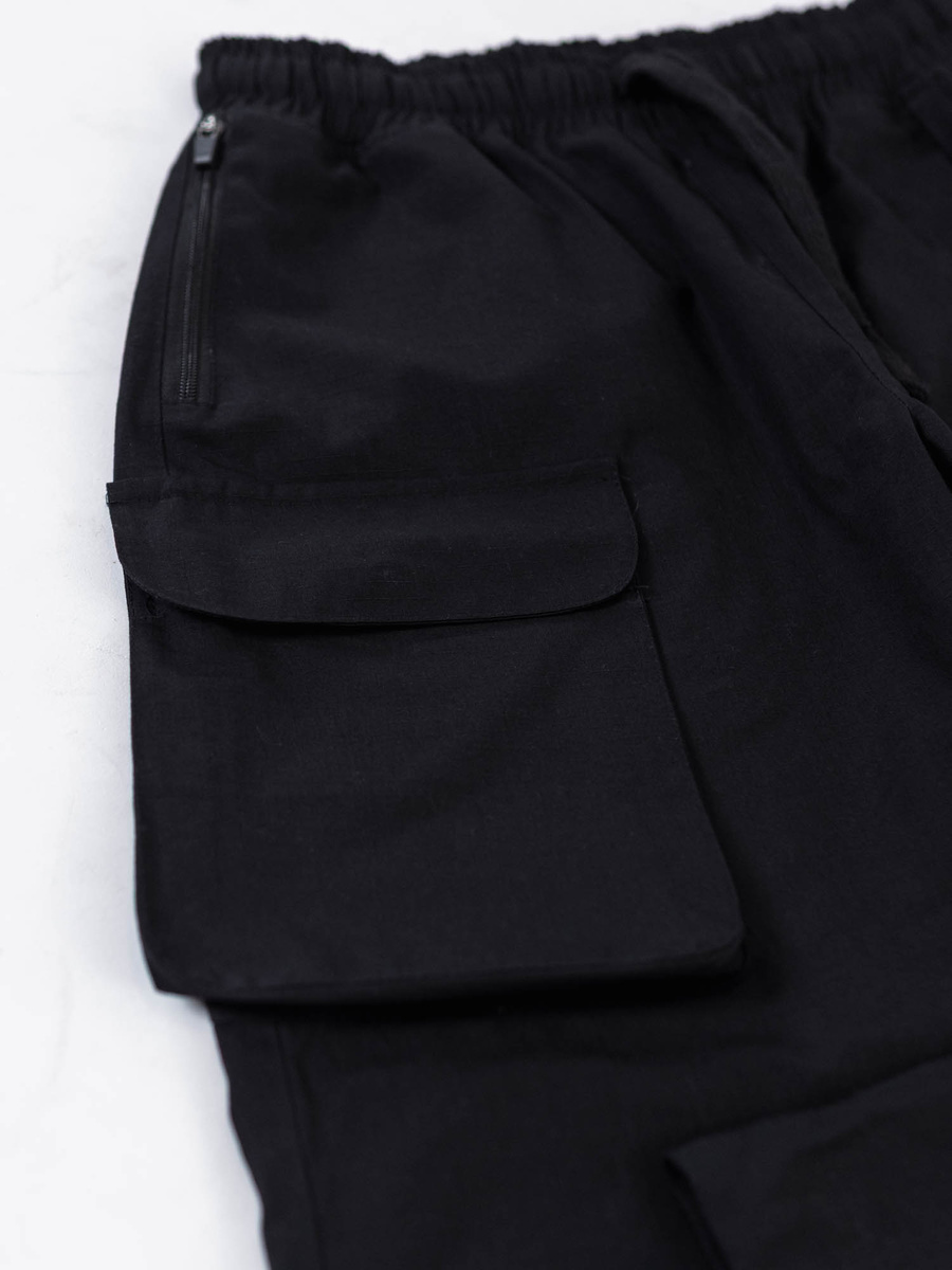 Modular Cargo Pants Jet Black- Szerokie Bojówki typu Cargo z kieszeniami i regulacją