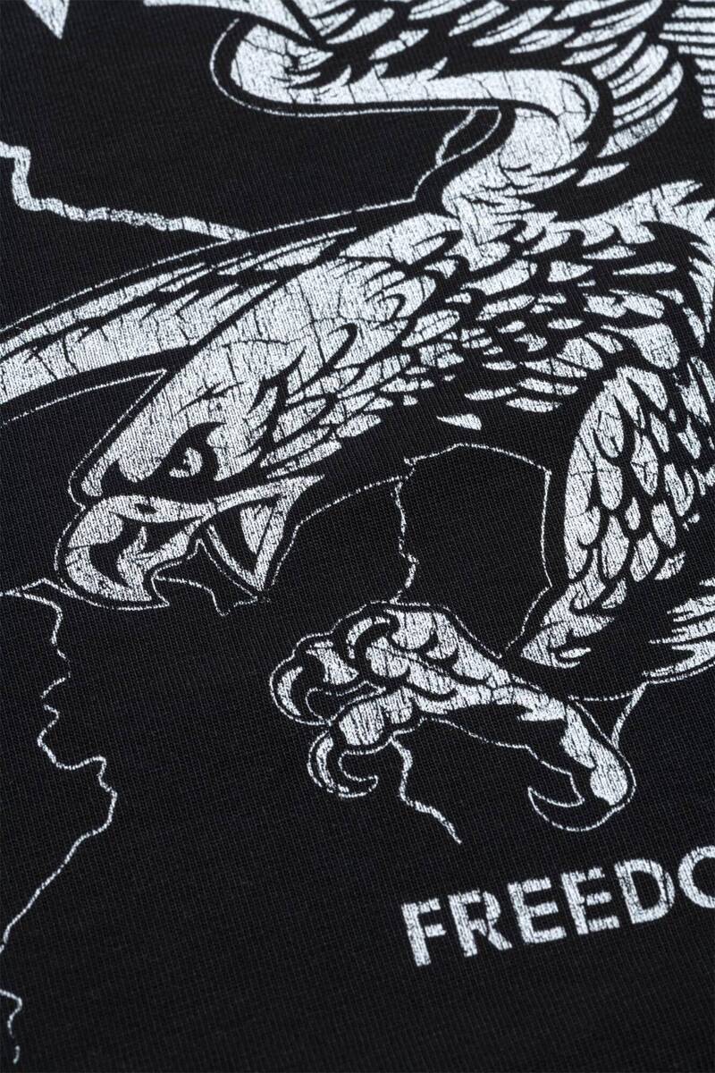 EAGLE WASHED TEE -  Luźna koszulka z grubej bawełny, z efektem sprania i postarzanym nadrukiem